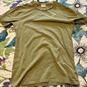 Gymshark Green Short Sleeve Tee for Everyday Comfort